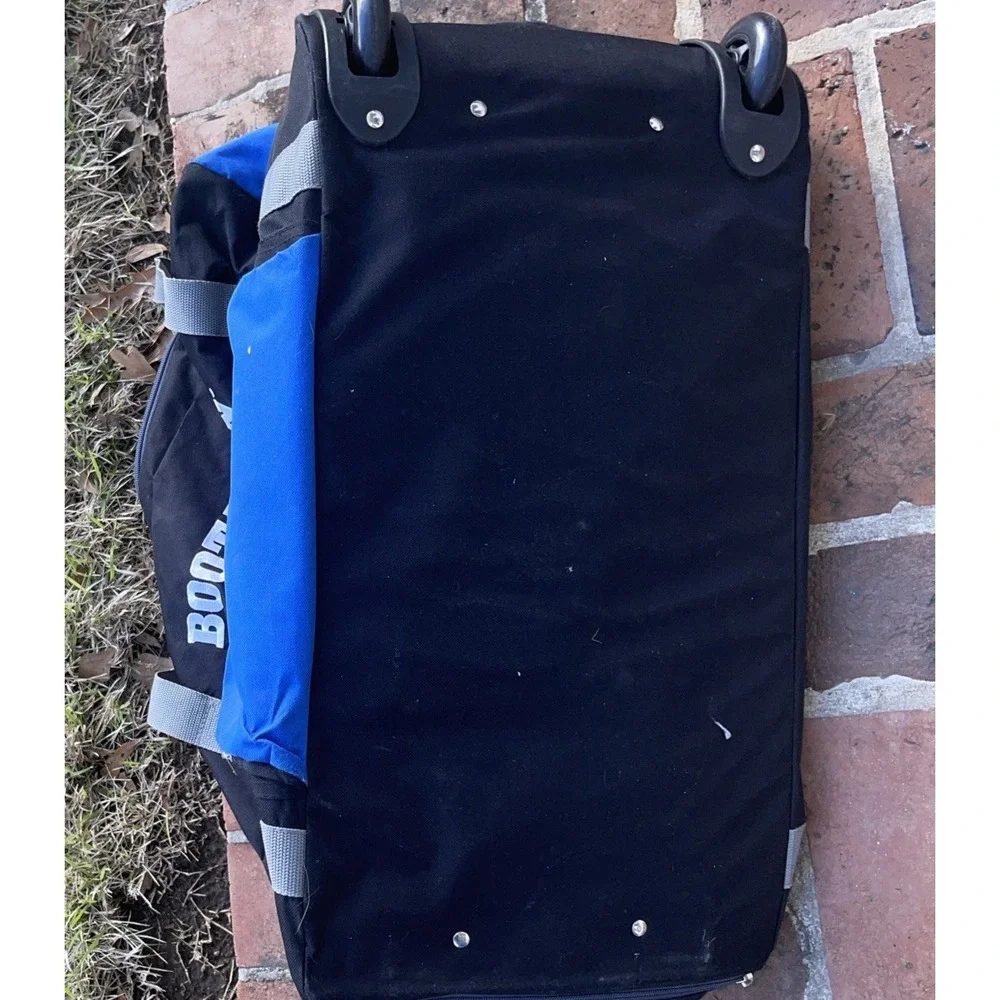 WRANGLER‎ PRCA NFR 2013 LAS VEGAS Rolling Duffle Bag National Extra Beer Cooler